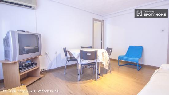 Apartamento de 3 habitaciones cerca de la playa - VALENCIA