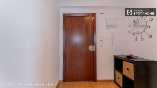 Piso de 3 habitaciones en alquiler a profesionales en Quatre Carreres - VALENCIA