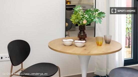 Apartamento entero de 1 dormitorio en València - VALENCIA