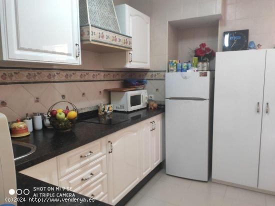 VIVIENDA UNIFAMILIAR DE TRES DORMITORIOS EN ARROYO DE LA MIEL -BENALMADENA - MALAGA