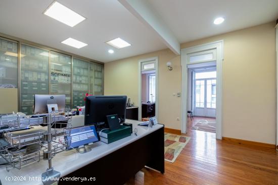 Amplias oficinas en venta, Rúa Urzaiz, Vigo - PONTEVEDRA