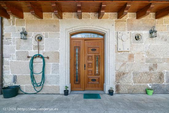 Precioso Chalet Rural de 270 m2 en pleno corazón de la Ribeira Sacra - LUGO