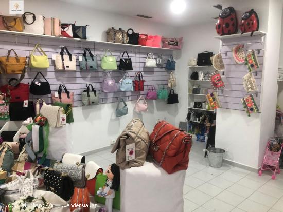 Se VENDE Local Comercial (ALQUILER CON OPCION A COMPRA) en zona  EL DESCUBRIMIENTO  - CACERES