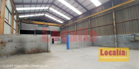 Nave industrial de 800m² con amplia campa Camargo