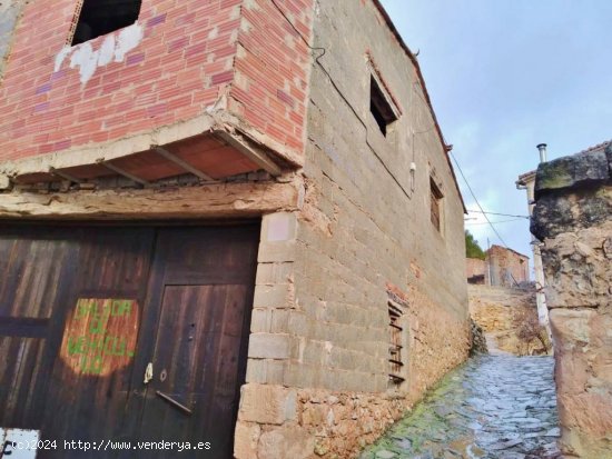 GRAN CASA DE PUEBLO PARA REFORMAR INTEGRAL