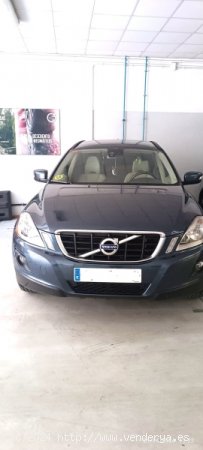 Volvo XC 60 2.4D Momentum 5p. de 2009 con 200.000 Km por 19.799 EUR. en Barcelona