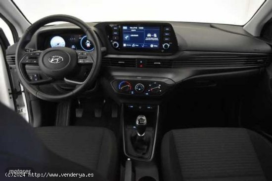 Hyundai i20 1.0 TGDI Klass 100 de 2023 con 10.586 Km por 18.290 EUR. en Murcia