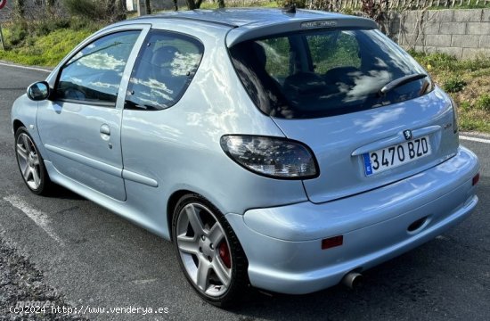 Peugeot 206 GTI de 2002 con 169.999 Km por 6.000 EUR. en Ourense