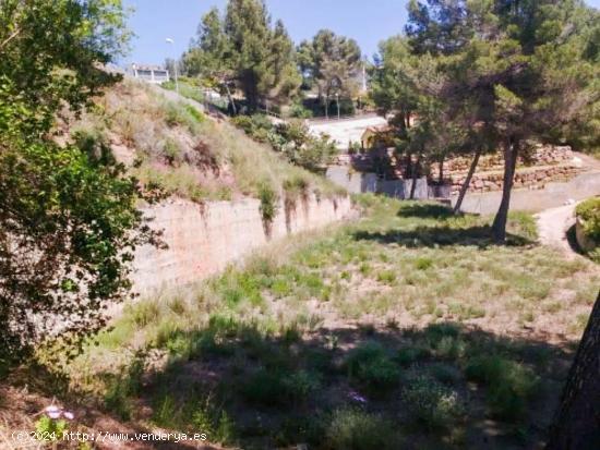 Amplio terreno a la venta en Abrera zona Can Villalba - Barcelona de 2.006 m2 superficie parcela - B