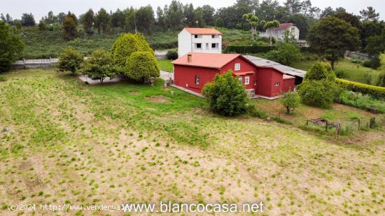 ¡¡CASA con 7220m2 de TERRENO SITUADA en PLENO NUCLEO de Carballo- A Coruña (Galicia )!! - A CORU