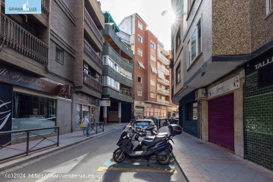 Duplex con garaje opcional en el centro de Granada. - GRANADA