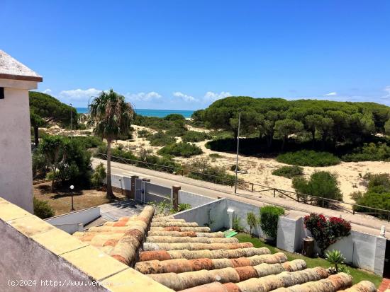  Chalet con piscina en Costa Sancti Petri - CADIZ 