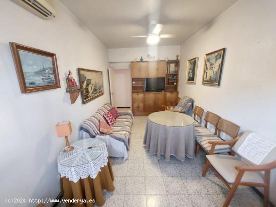 Porque la zona sí cuenta... Piso en venta en el barrio de El Carmen, junto a la Avenida del Río - 