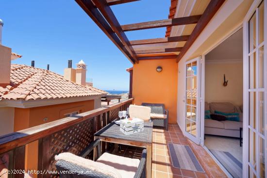 PRECIOSO APARTAMENTO EN PLANTA ALTA EN MONTE CARRERA CON VISTAS A LA PISCINA Y PARCIALES AL MAR - LA