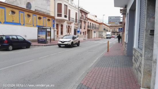 AMPLIO SOLAR EN EL PALMAR - MURCIA