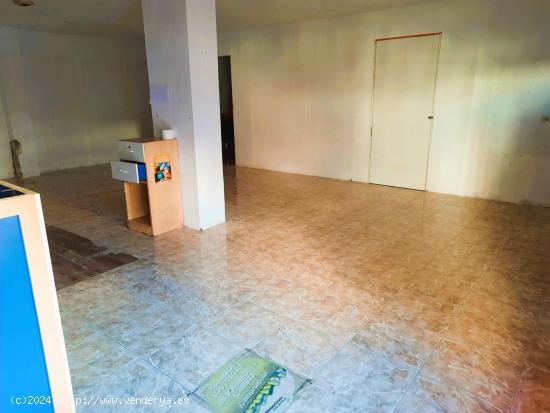 Local en VENTA en zona centro de Burjassot  65.000€ - VALENCIA