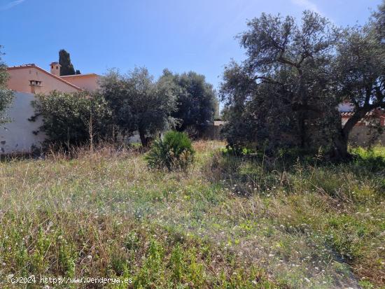 Terreno esquinero - TARRAGONA