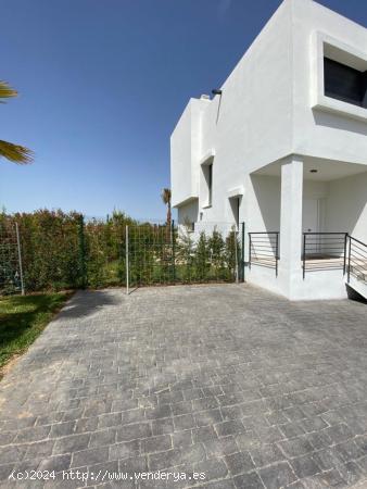 Pareado en Alhaurín de la torre con semisotano 88m2 - MALAGA