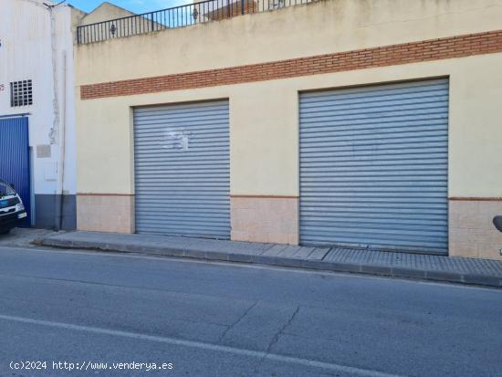 Local comercial 300m. - GRANADA