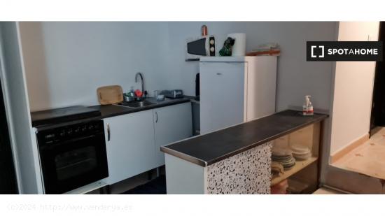 Habitación en piso compartido en Vigo - PONTEVEDRA