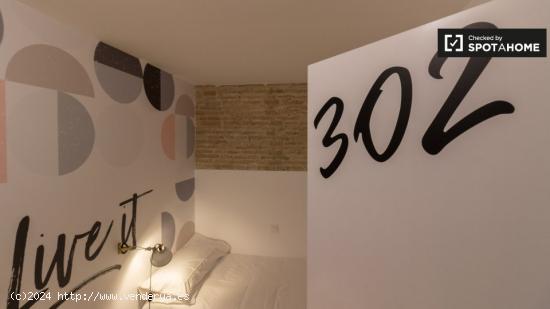 Se alquila habitación en coliving en el Barrio Gótico - BARCELONA