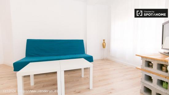 Moderno y encantador apartamento en alquiler en San Anton - GRANADA