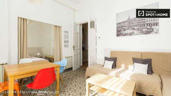 Elegante apartamento de 1 dormitorio con balcón en alquiler en la conocida zona de La Latina - MADR