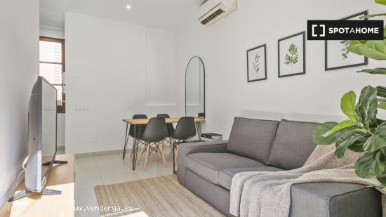 Gracia Apartamento de 1 dormitorio con balcón - BARCELONA