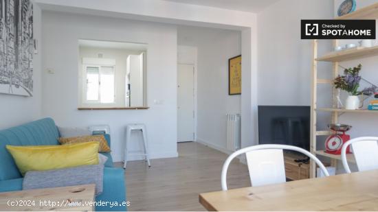 Apartamento de 2 dormitorios en alquiler en El Pilar, Madrid. - MADRID