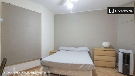 Apartamento entero de 3 habitaciones en Barcelona. - BARCELONA