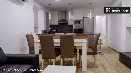 Apartamento de 3 dormitorios en alquiler en Poblats Marítims - VALENCIA