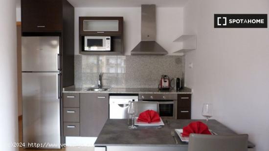 Moderno apartamento de 1 dormitorio con balcón en alquiler en Esquerra Eixample - BARCELONA