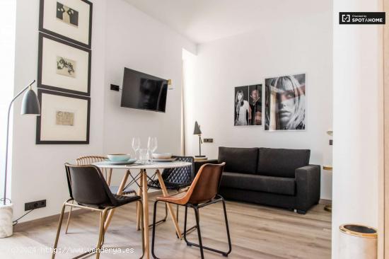  Apartamento de 1 dormitorio recientemente reformado con balcón en alquiler en Ciutat Vella - VALENC 