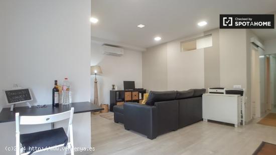 Piso de 2 habitaciones en Arc de Triomf, cerca del Parque de la Ciutadella. - BARCELONA