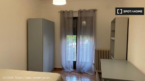 Piso entero de 6 habitaciones en Salamanca - SALAMANCA