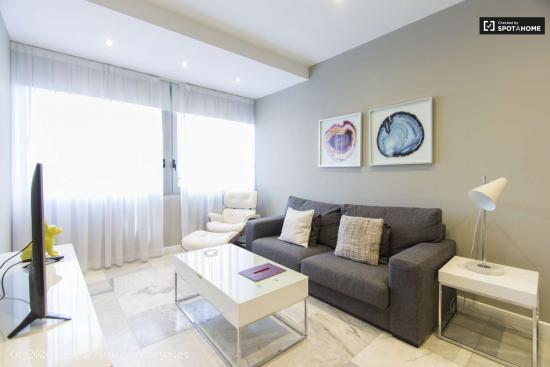  Precioso apartamento de 2 dormitorios con aire acondicionado en alquiler en Madrid Centro - MADRID 