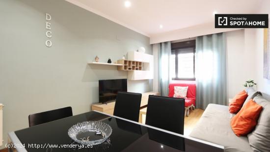 Amplio apartamento de 1 dormitorio con patio en alquiler en Retiro - MADRID