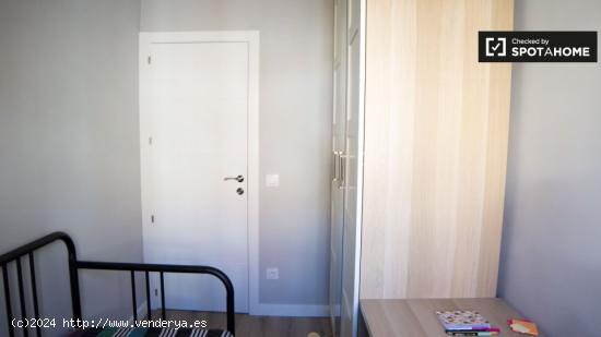 Acogedora habitación en alquiler en apartamento de 3 dormitorios en Getafe - MADRID