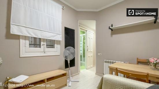 Apartamento de 3 habitaciones en alquiler en Madrid - MADRID