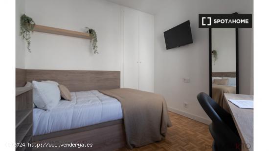 ¡Habitaciones en alquiler en un apartamento de 6 habitaciones en Madrid! - MADRID