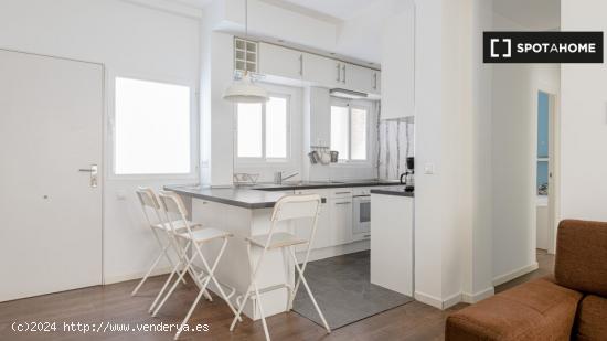 Apartamento de 2 dormitorios en alquiler en Cuatro Caminos, Madrid - MADRID