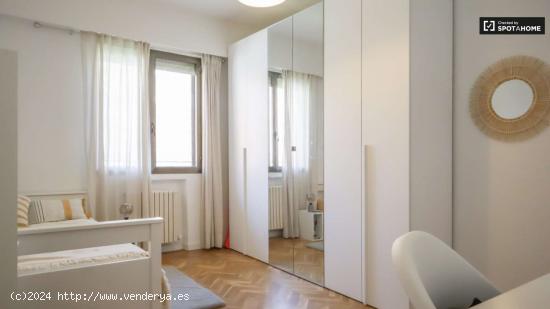 Piso en alquiler de 1 dormitorio en Valverde, Madrid - MADRID