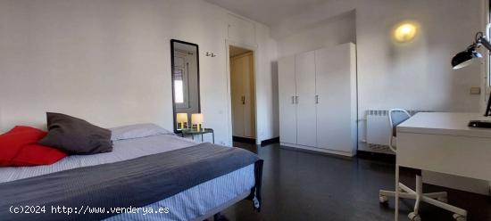  Alquiler de habitaciones en piso de 6 dormitorios en Les Corts, Barcelona - BARCELONA 