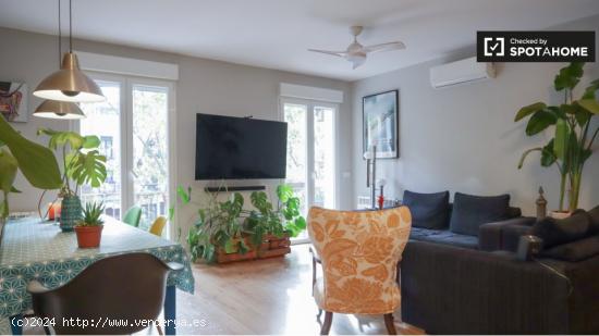 Apartamento de 2 dormitorios en alquiler en Madrid - MADRID