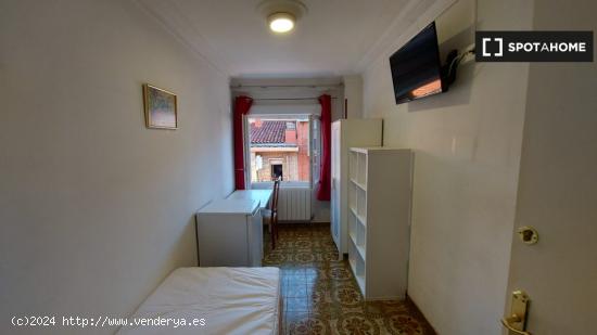 Habitación en piso compartido en Delicias, Zaragoza - ZARAGOZA