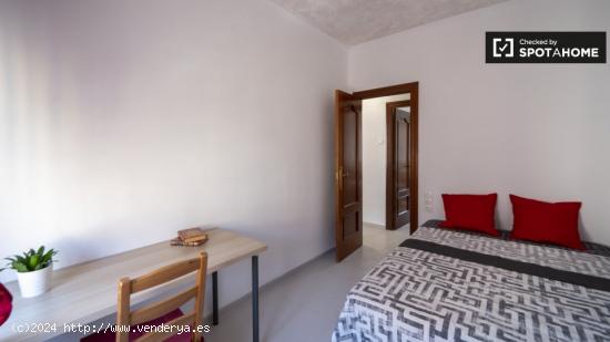 Habitaciones en alquiler en apartamento de 3 dormitorios en valencia. - VALENCIA