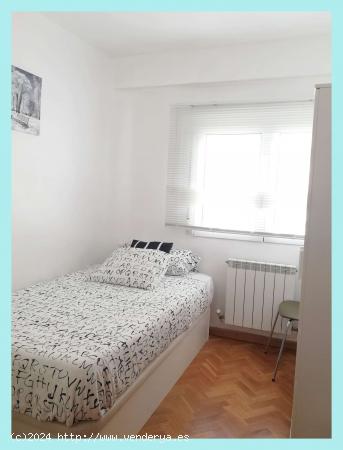  Habitación en piso compartido en Zaragoza - ZARAGOZA 