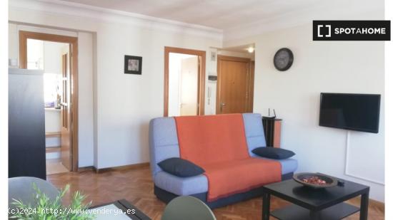 Habitación en piso compartido en Zaragoza - ZARAGOZA