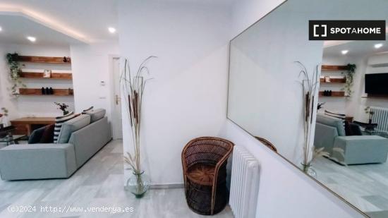 Apartamento entero de 1 dormitorio en Granada - GRANADA