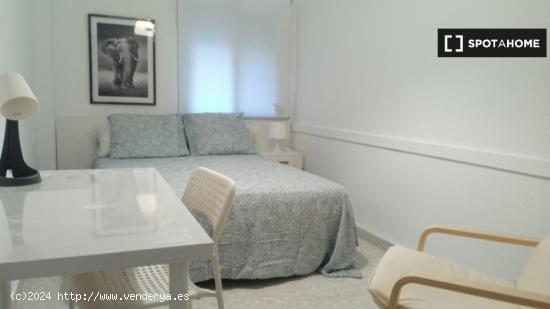 Bonito dormitorio en Valencia - VALENCIA